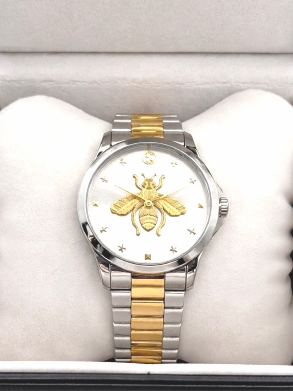 NWT Gucci G-Timeless Gold Bee Two-Tone
Watch 38mm YA1264131 Unisex